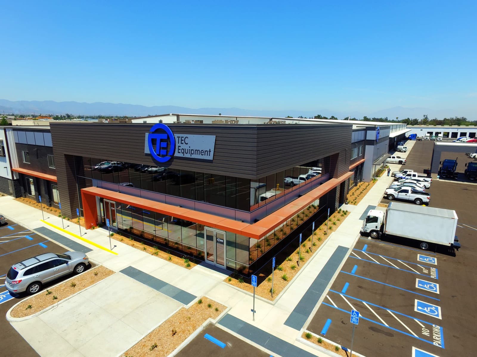 TEC Equipment - Fontana Trucks & Trailers storefront