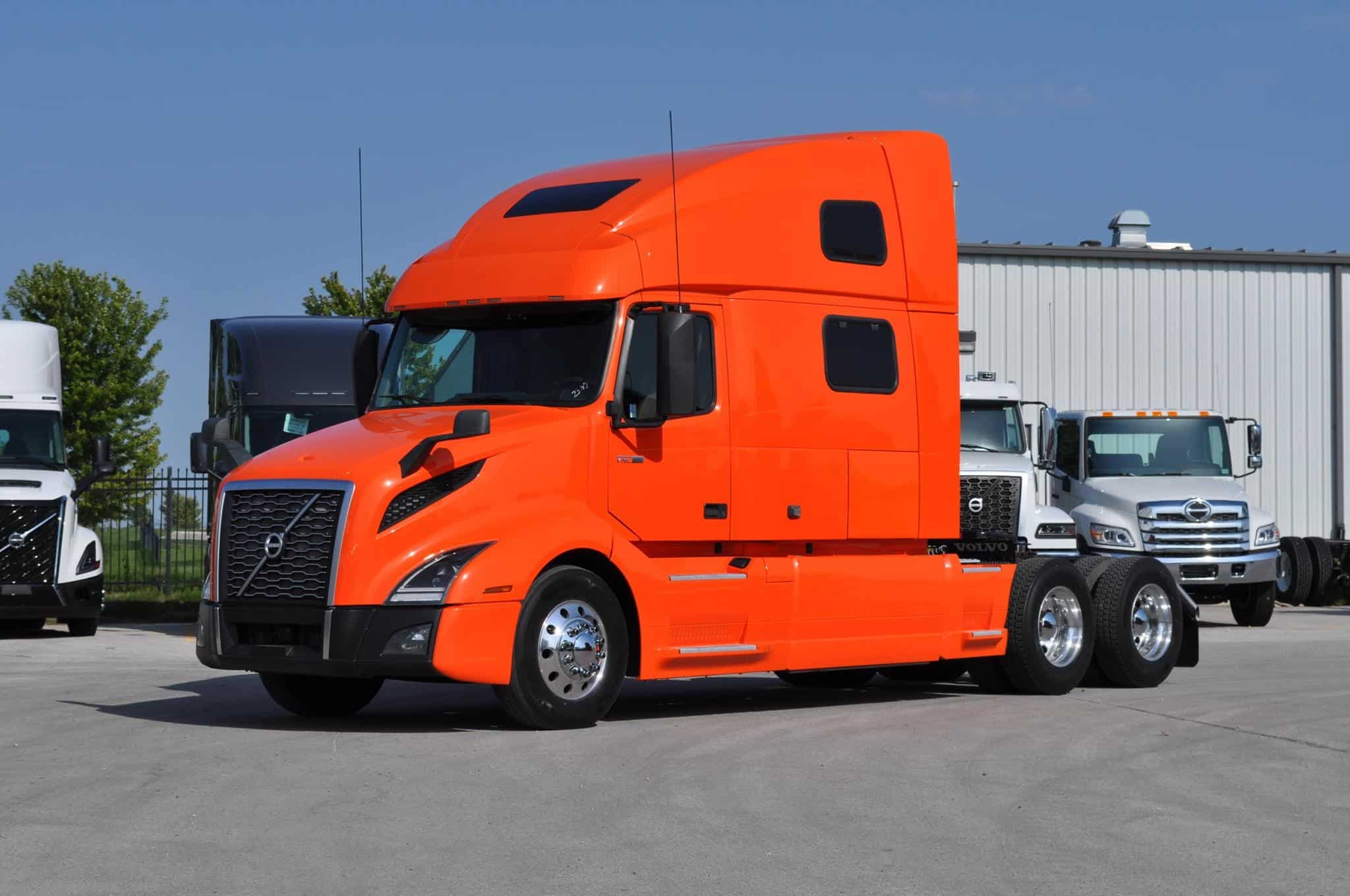 2023 Volvo VNL64T860